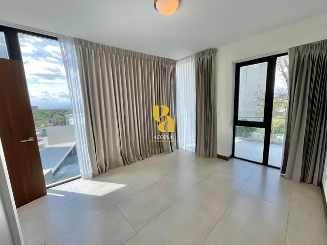Alquiler amplio apartamento con vista en Escazú - Imagen 8