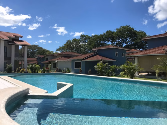 VILLA GIRASOLE EN ALQUILER PLAYA POTRERO