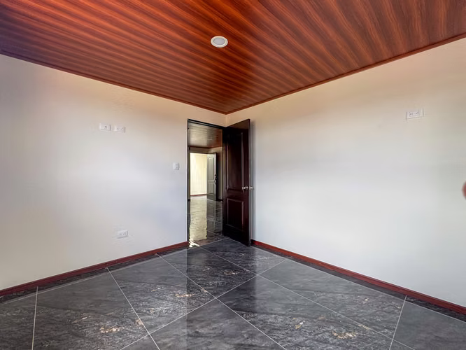 Oportunidad de Inversion Edificio de Apartamentos en Paraiso de Cartago Se Vende  JLBR