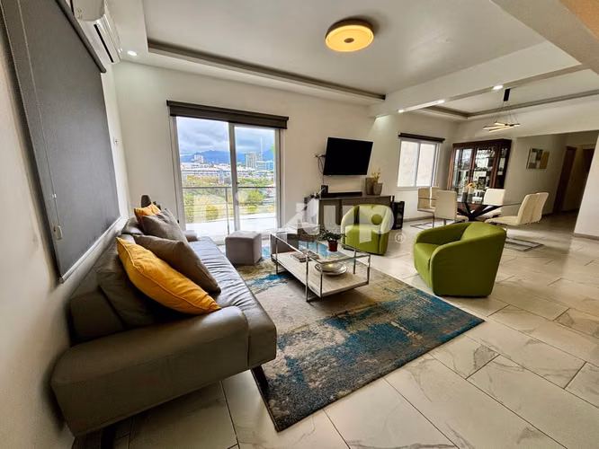 Venta de apartamento de lujo en La Uruca
