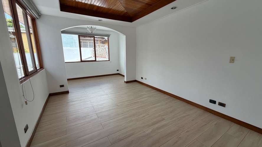 SE ALQUILA EN SEGUNDO PISO APARTAMENTO EN POPS CURRIDABAT
