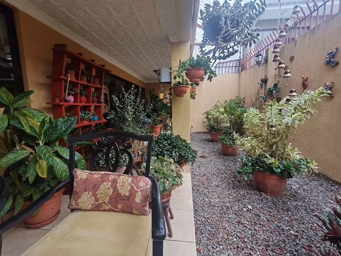 Venta espectacular casa Tres Rios Cartago 400 mts Construccion
