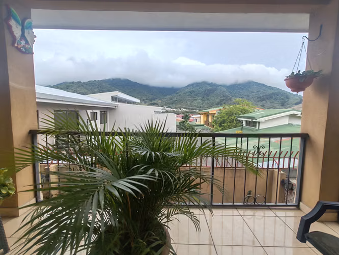 Venta espectacular casa Tres Rios Cartago 400 mts Construccion