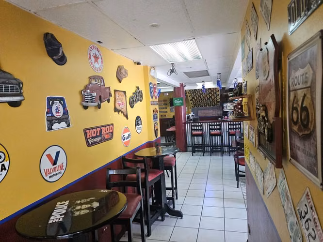 Edificio Comercial Esquinero en Venta – San José Centro
