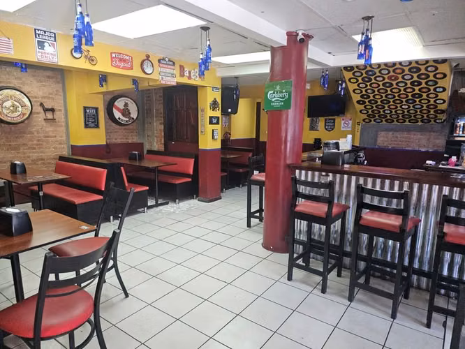Edificio Comercial Esquinero en Venta – San José Centro