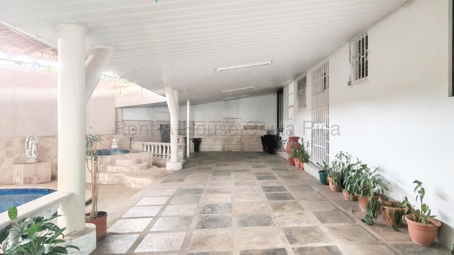 VENTA Propiedad de Inversión 100% Ocupada en Escazú Rivergrand con ROI del 9% - Imagen 8