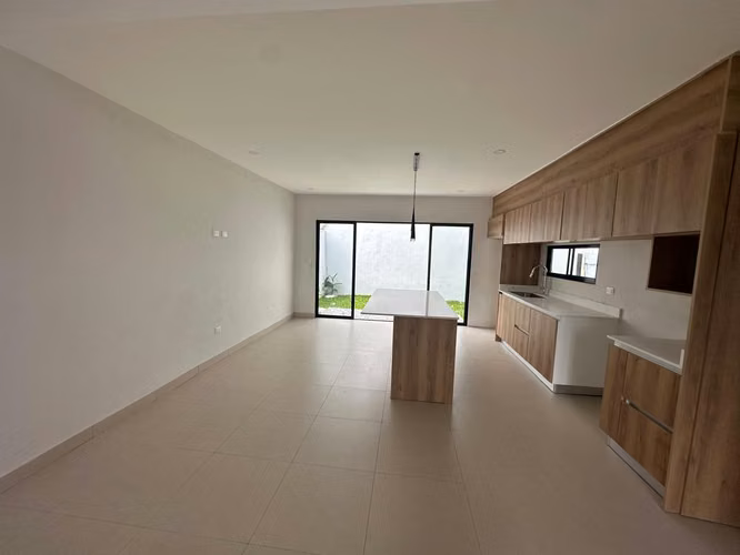 Venta de Casa Nueva para Estrenar en el Prestigioso Condominio Lusso Santa Ana - Imagen 5