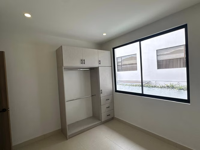 Venta de Casa Nueva para Estrenar en el Prestigioso Condominio Lusso Santa Ana - Imagen 17