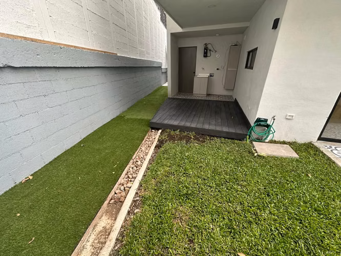 Venta de Casa Nueva para Estrenar en el Prestigioso Condominio Lusso Santa Ana - Imagen 11