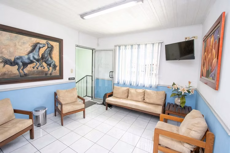Venta de propiedad en Rohrmoser uso suelo mixto