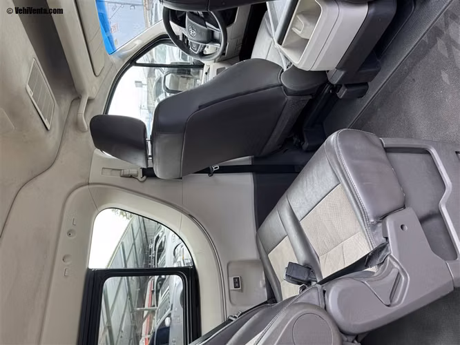 TOYOTA HIACE 2022 MANUAL DIESEL BLANCO - Imagen 11