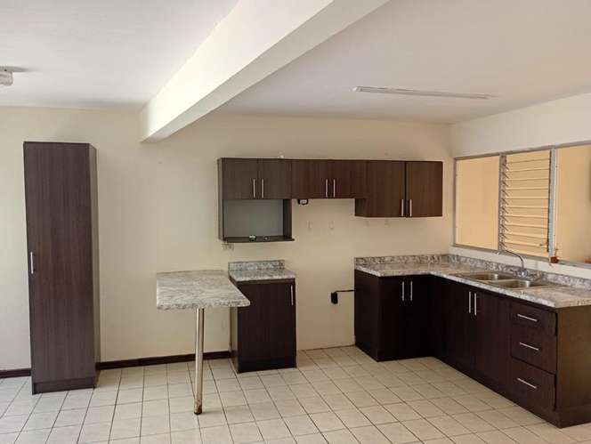 APARTAMENTO TIPO TOWNHOUSE - Imagen 2
