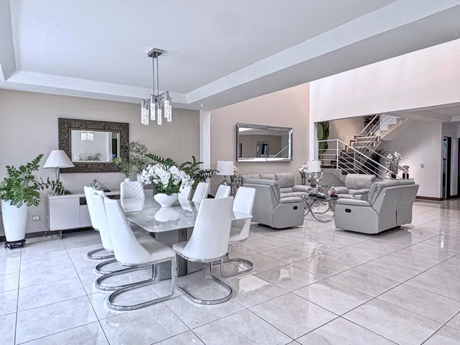 Casa Guachipelin 183  | Large Spaces & Yard | Escazu Suburban Living - Imagen 3