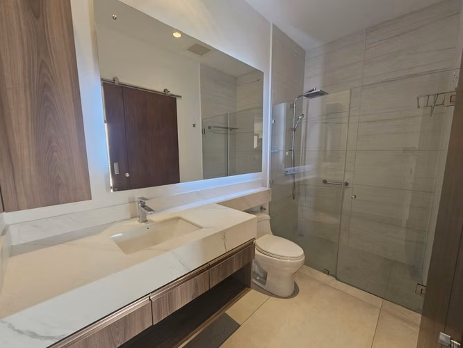Flats 21, Lomas del Valle - 2DOR/2.5BA - 205 M2 *** SIN MUEBLES ***