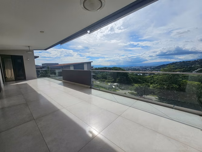 Flats 21, Lomas del Valle - 2DOR/2.5BA - 205 M2 *** SIN MUEBLES ***