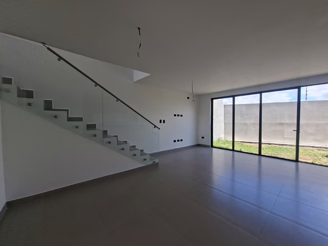 EXCLUSIVO Y MODERNO. CASA EN CONDOMINIO. GUACHIPELIN DE ESCAZU - Imagen 3