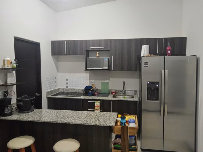 ALQUILER DE CASA EN CONDOMINIO EN MORAVIA