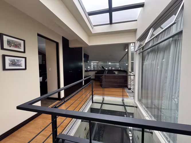 SE VENDE CASA EN  Residencial Cipreses DE CURRIDABAT