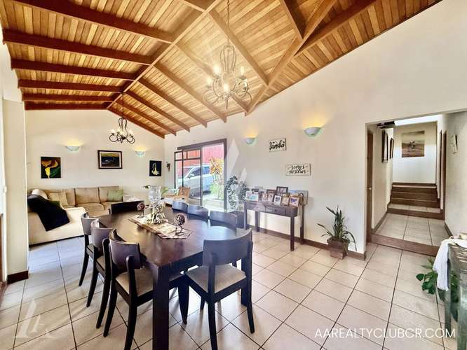Cartago, Casa una Planta | Uso Mixto | Amplio Parqueo Gran Visibilidad Comercial