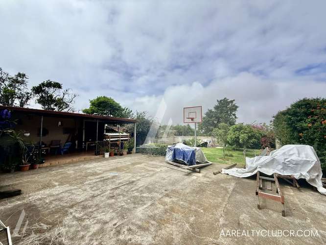 Cartago, Casa una Planta | Uso Mixto | Amplio Parqueo Gran Visibilidad Comercial