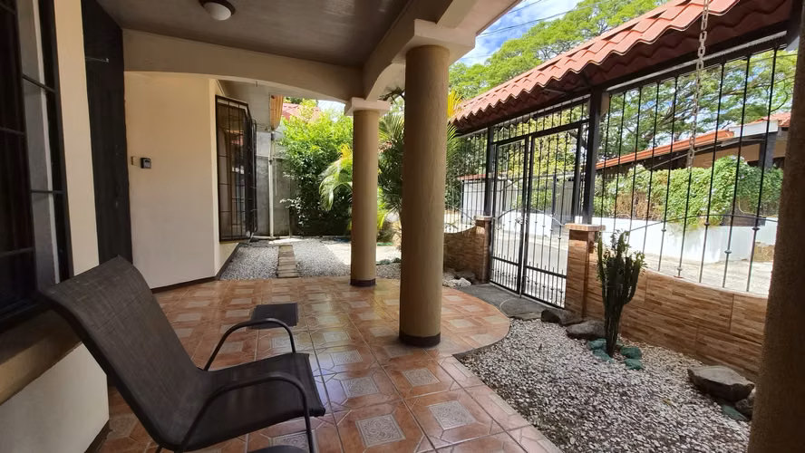 House for Sale in El Sitio, Liberia – Spacious, Private, and Centrally Located