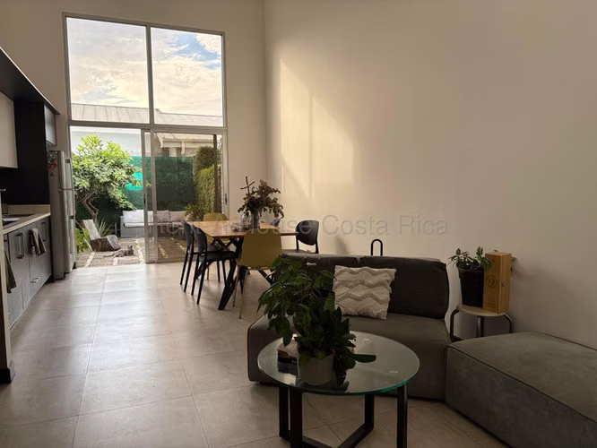 Casa en Alquiler en Rio Oro, Santa Ana IP