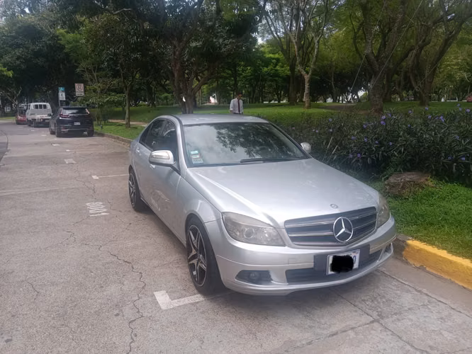 Mercedes C180 2009