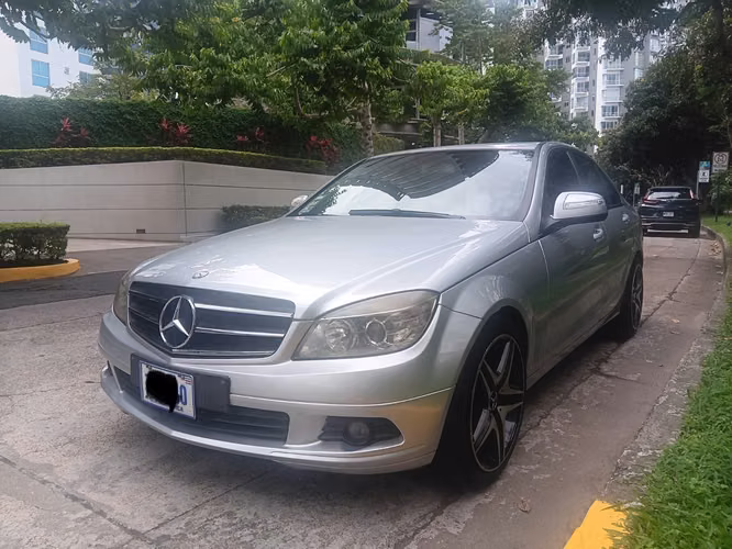 Mercedes C180 2009
