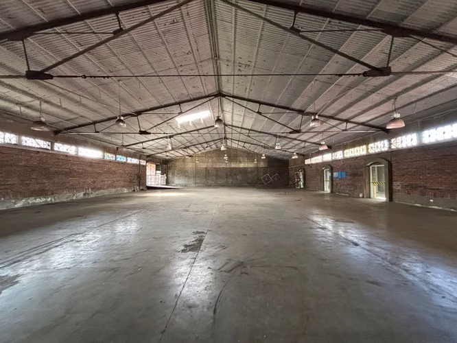 Bodega Comercial y Industrial