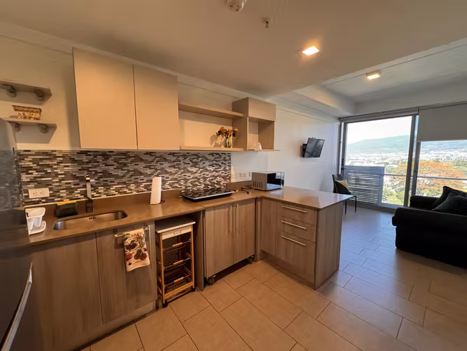 ALQUILER DE APARTAMENTO FULL EQUIPADO AMOBLADO ( con o sin parqueo) - Imagen 6