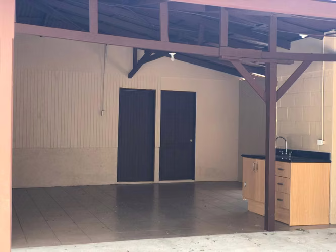 VENTA de Inversión Premium: Lote Esquinero con Uso de Suelo Múltiple