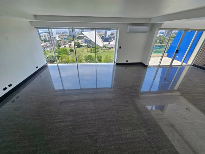 SABANA PRECIOSO PENTHOUSE !