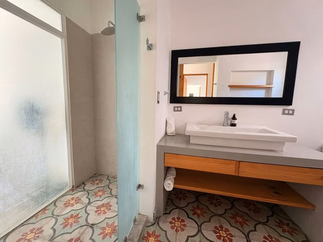 En Venta | Casa con Terraza en Condominio Pequeño Cerca de Servicios – Santa Ana ID26361 - Imagen 7