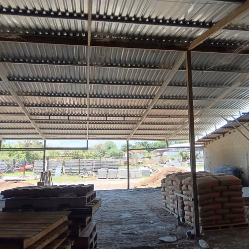 Bodega con espacio de maniobra, 300 m2 techados, San Rafael de Alajuela