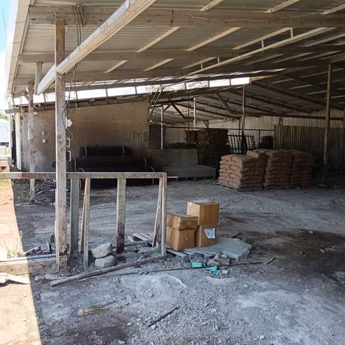 Bodega con espacio de maniobra, 300 m2 techados, San Rafael de Alajuela