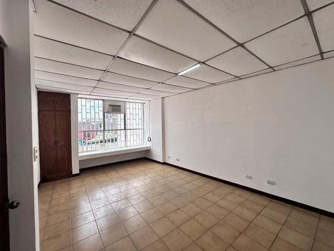 Venta de Edificio Comercial con 340 m2 en San José Centro