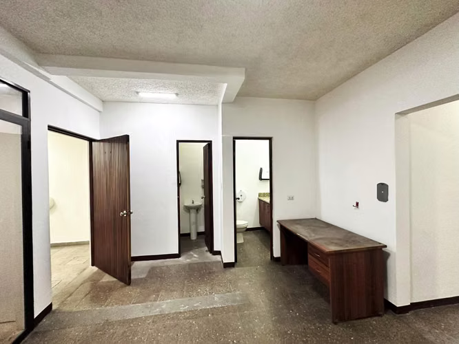 Venta de Edificio Comercial con 340 m2 en San José Centro