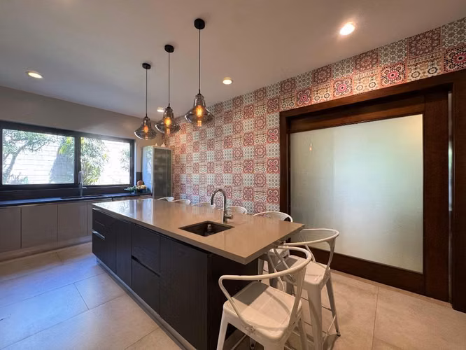 Venta de casa en condominio exclusivo en Lindora Santa Ana - Imagen 4