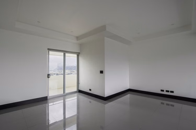 Venta de Pent-House en Mata Redonda, San José, Condominio Sabana Real