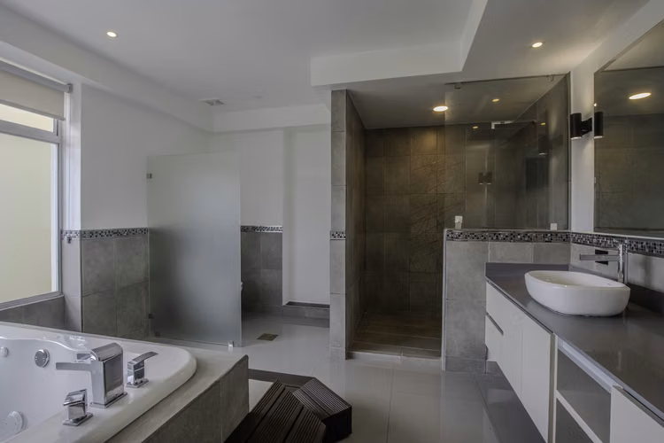 Venta de Pent-House en Mata Redonda, San José, Condominio Sabana Real