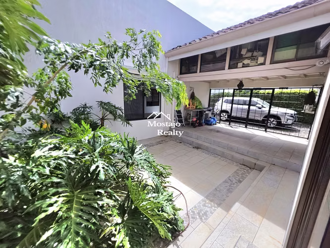 Venta de casa esquinera,  una planta en Condominio, Santa Ana - Imagen 4