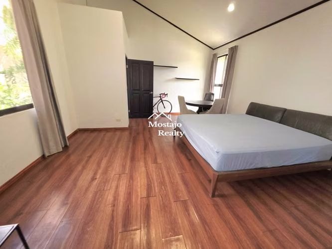Venta de casa esquinera,  una planta en Condominio, Santa Ana - Imagen 6