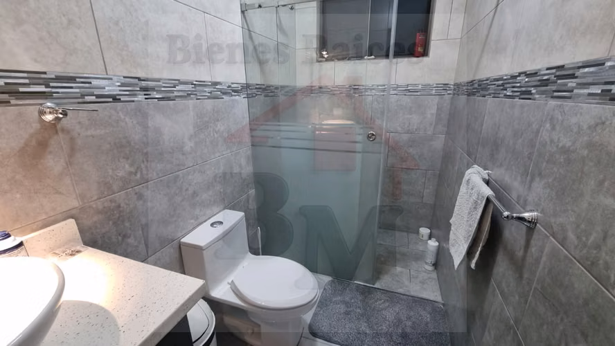Casa en Residencial en Mercedes Norte de Heredia !!! - Imagen 8