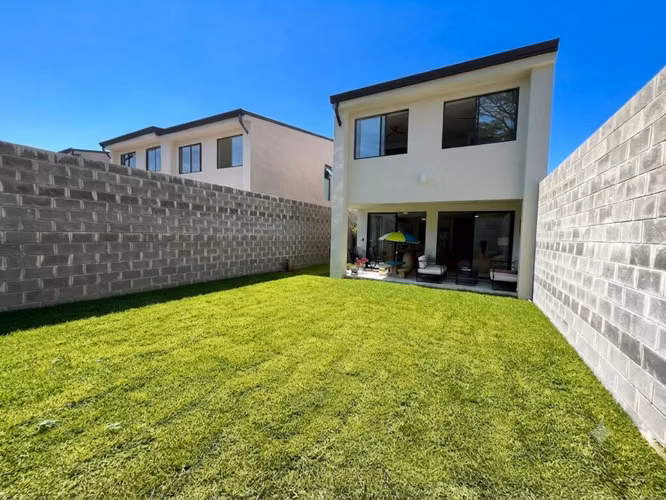 Casa en Venta o Alquiler en Lindora - Imagen 15