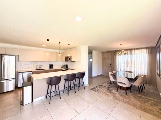 Casa en venta en Guachipelín 310, Escazú | 232 m² - Imagen 2