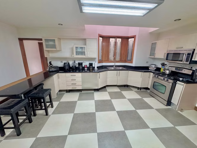 Venta de Casa En Santa Ana, Pozos, Condominio Praderas Del Sol