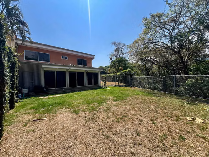 Venta de Casa En Santa Ana, Pozos, Condominio Praderas Del Sol