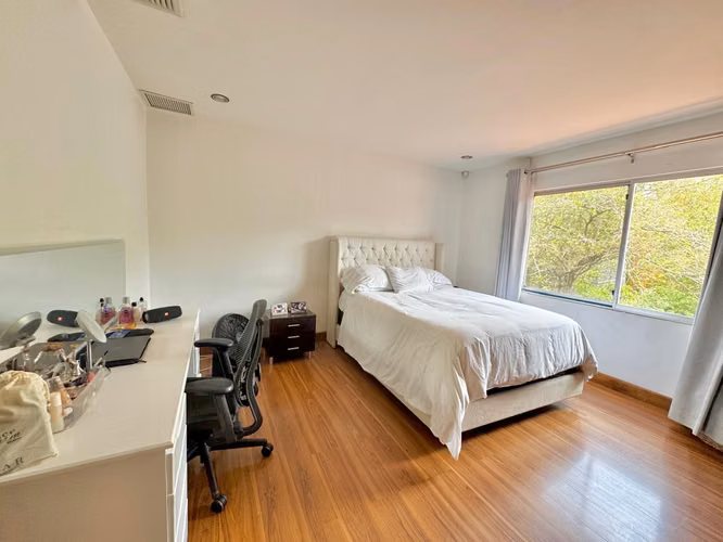 Venta de Casa En Santa Ana, Pozos, Condominio Praderas Del Sol