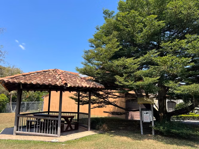 Venta de Casa En Santa Ana, Pozos, Condominio Praderas Del Sol