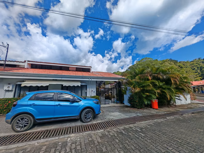 Casa de playa en alquiler | Piscina privada | Punta Leona